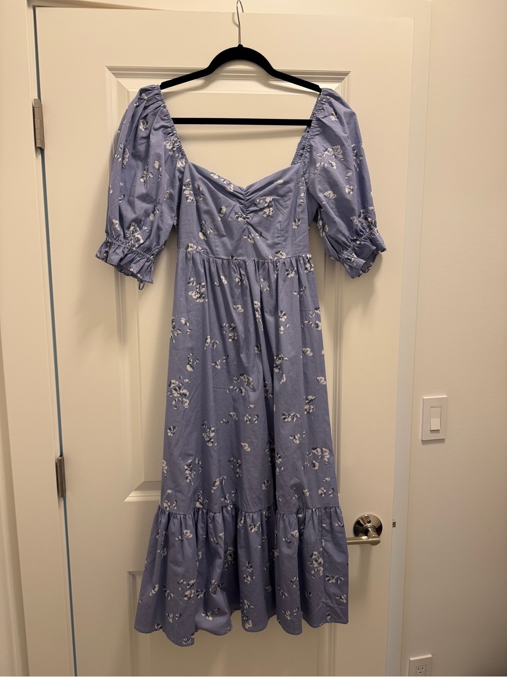 Abercrombie Emerson Floral Puff-Sleeve Midi Dress